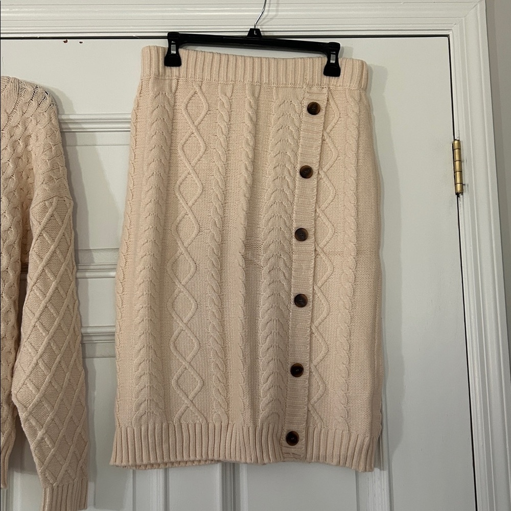 Cream Cable Knit Sweater Set - Picture 4 of 6